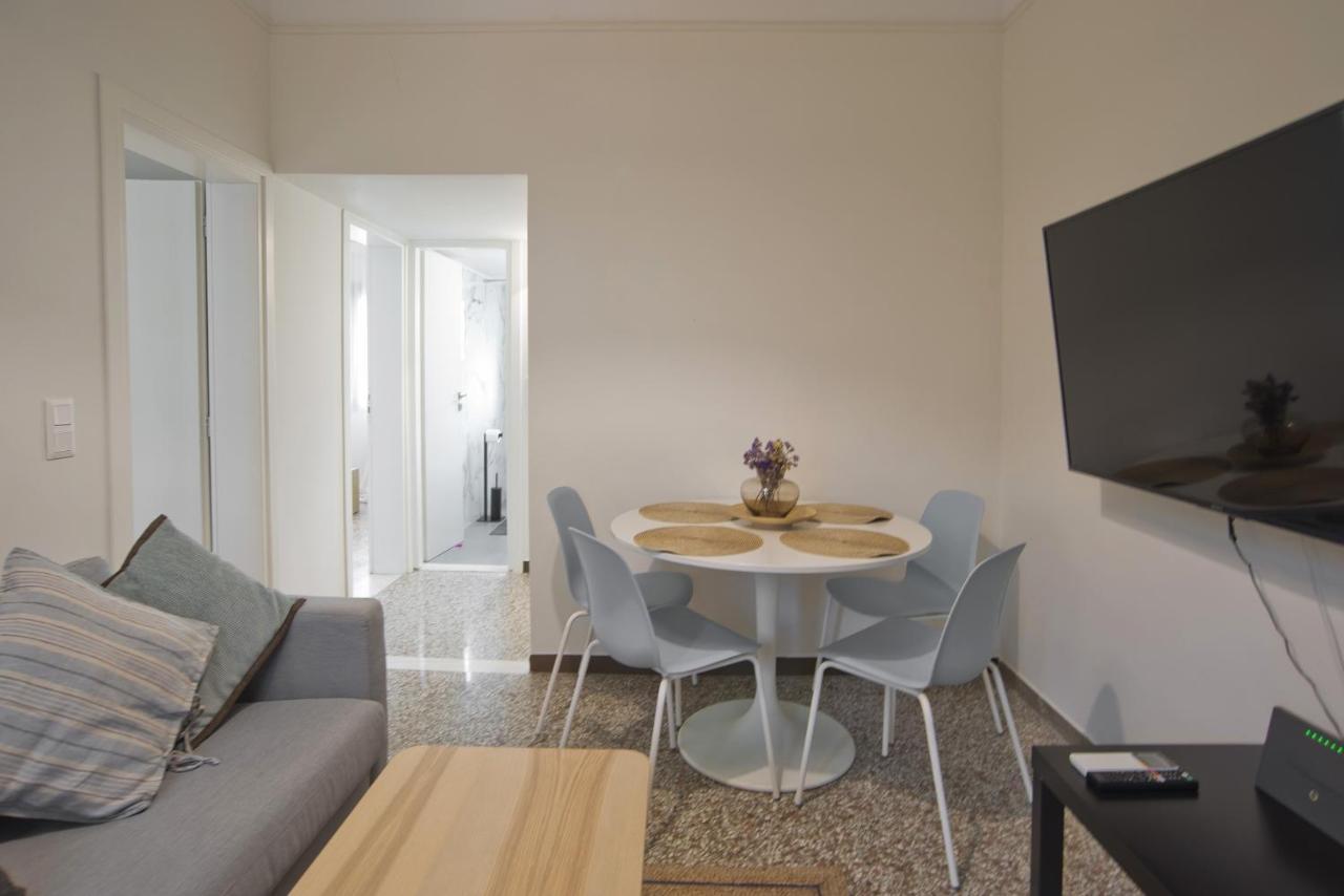 Athina 2br Apt, Fully Equipped, Kitchen, Ac, Wifi Апартаменты Афины